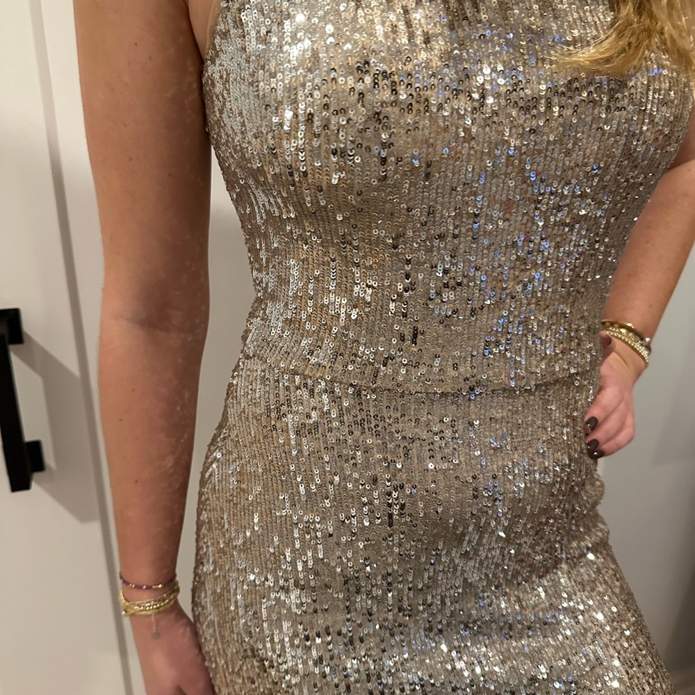Elegant Gold Sequin Dress